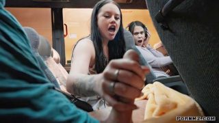 [LPI] Madalina Moon – Wild Bus Ride